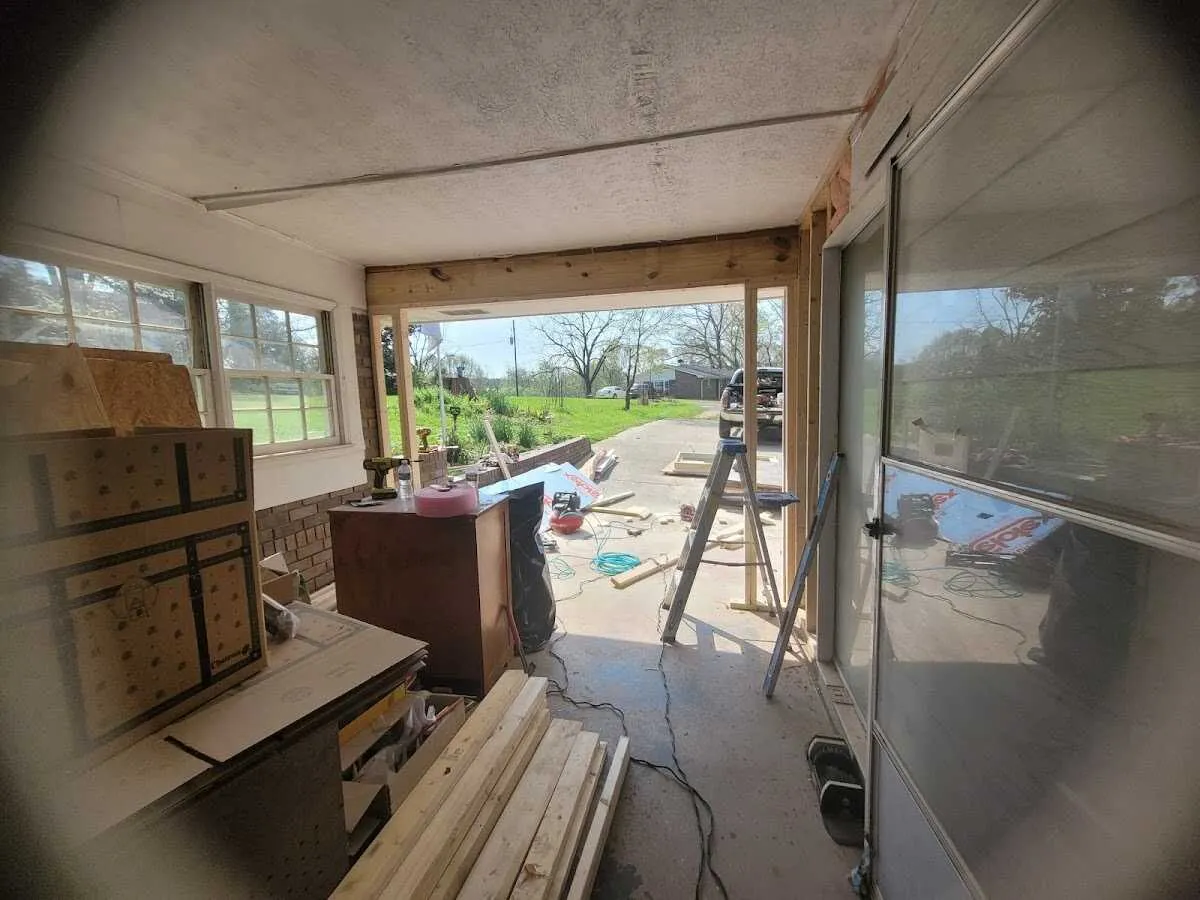 Air movers and dehumidifier for Water Mitigation Services in Manhattan